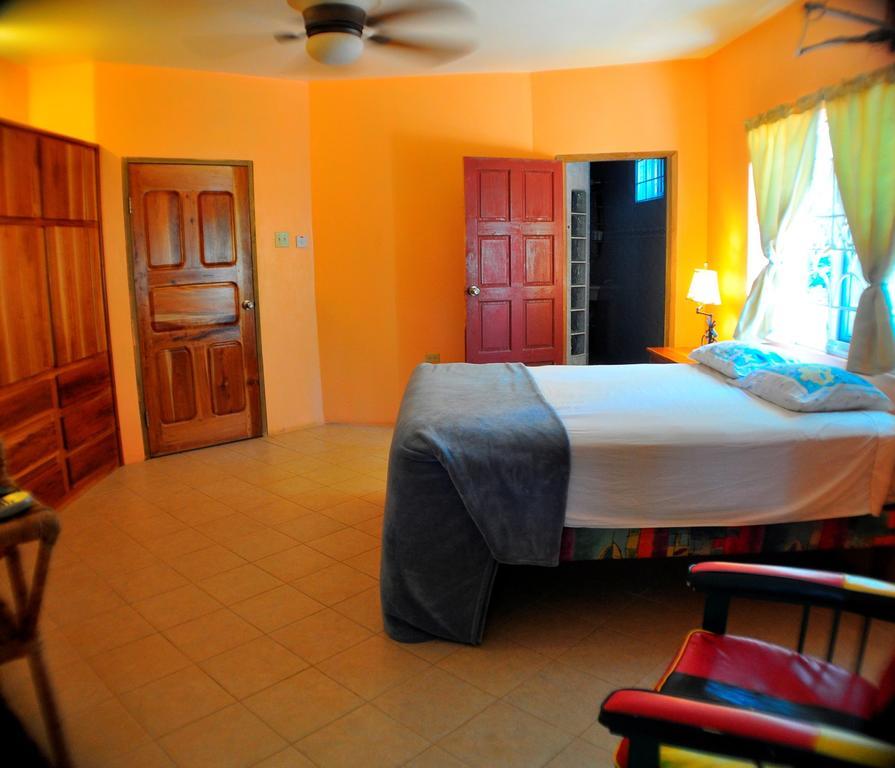 Jah Freedom Hotel Negril Exterior foto