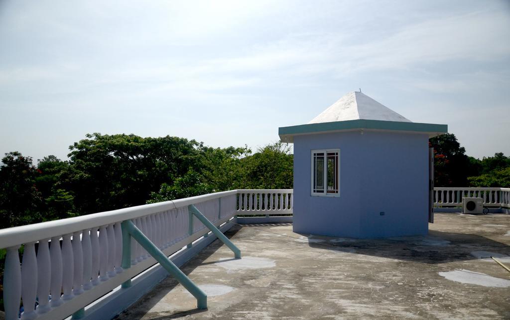 Jah Freedom Hotel Negril Exterior foto